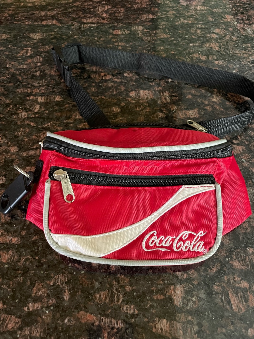 🥤New Coca Cola Red Nylon Waist Bag / Fanny Pack & Matchbook